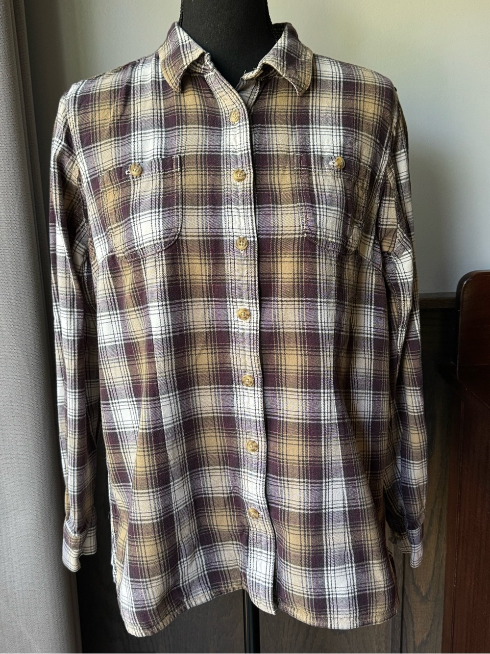 Duluth Trading Co women’s Plaid Button-Down Shirt in Maroon and Tan medium euc - Picture 1 of 6